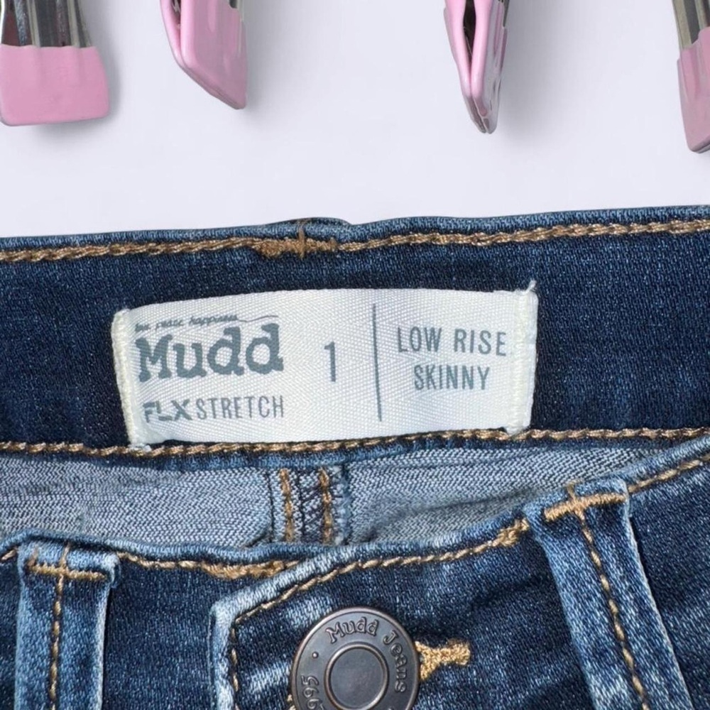 Mudd Low Rise Skinny Jeans Size 1 Distressed Y2K Stretch Denim - Picture 2 of 7